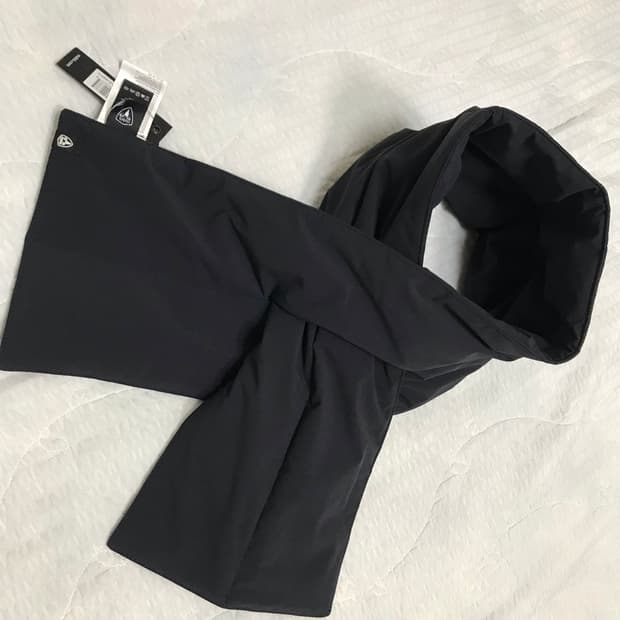 노비스 새상품 패딩 머플러 목도리 검정색 nobis 