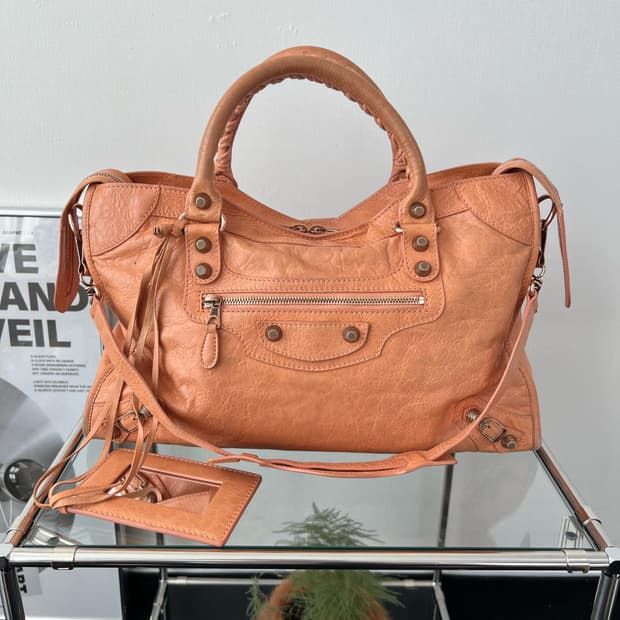 발렌시아가 모터백