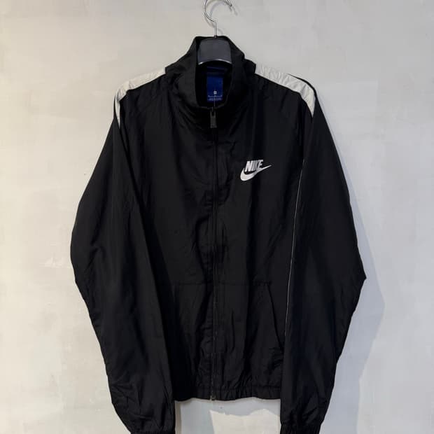 나이키 블랙 바람막이