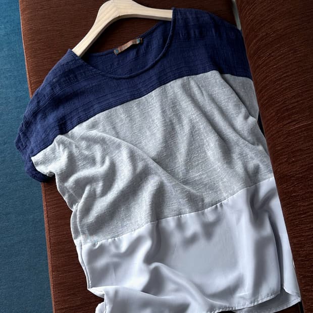 Design two tone panel wide top
