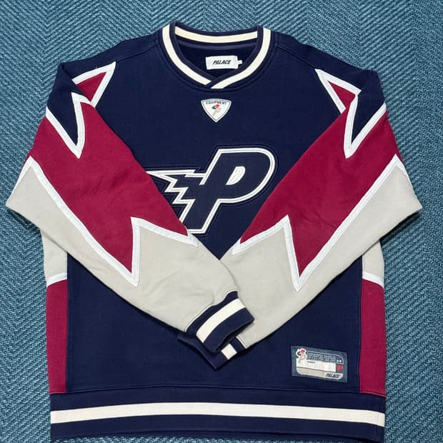 팔라스 볼트 크루넥 네이비 레드 21FW (희귀)