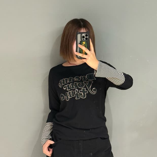 lettering detail stripe point top