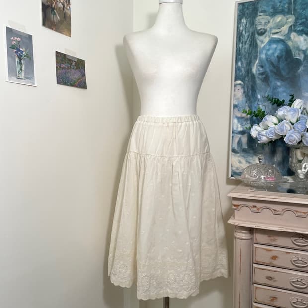 ivory embroidery tiered cotton banding s
