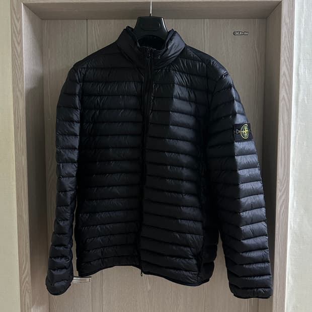 새상품급) 스톤아일랜드 룸우븐 경량패딩 M