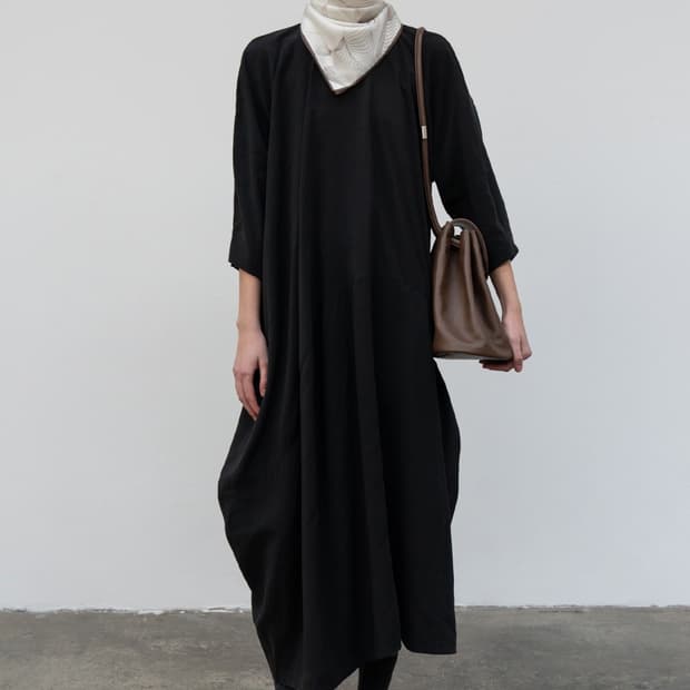 로우클래식 21fw curve dress (정가39)