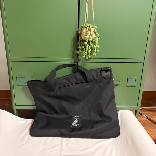 아디다스 나일론 토트백