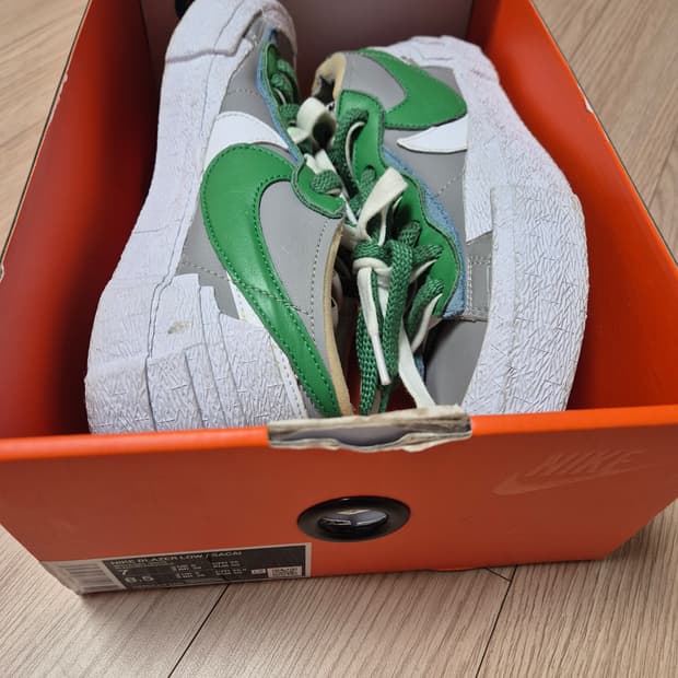 나이키 사카이블레이저 로우클래식 그린(250)