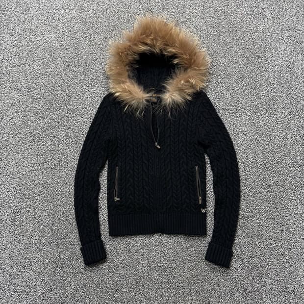 Name : 티니위니 울프죠 은장로고 후드 털 꽈배기 니트집업 :) 