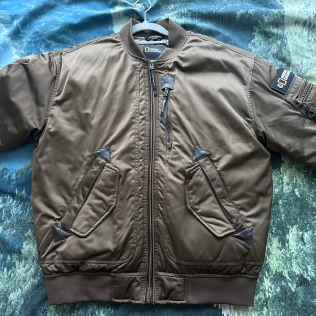 NATIONAL GEOGRAPHIC BOMBER JACKET