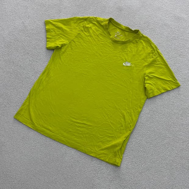 XL 나이키 스몰로고 반팔 티셔츠 0408E1