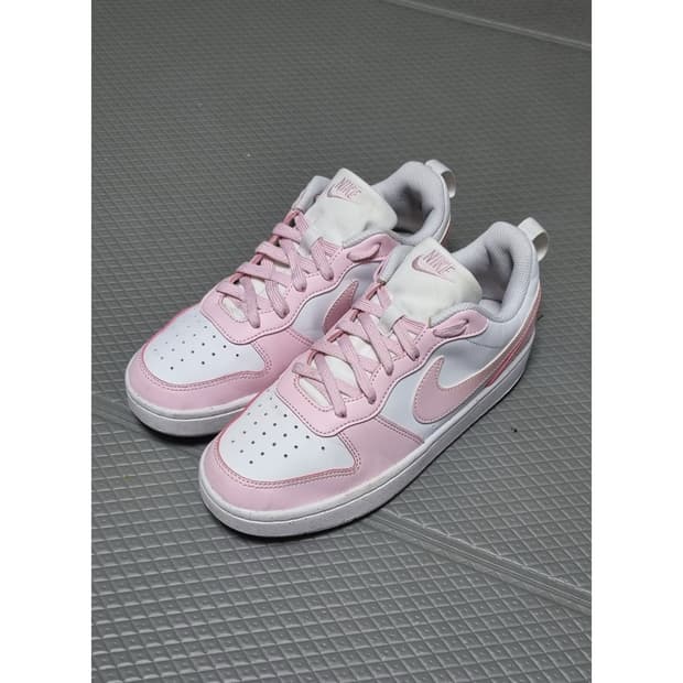 나이키 코트 버로우 로우 리크래프트(화이트핑크)