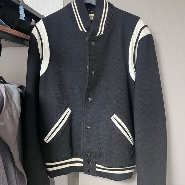 생로랑 테디자켓(16시즌 48사이즈)