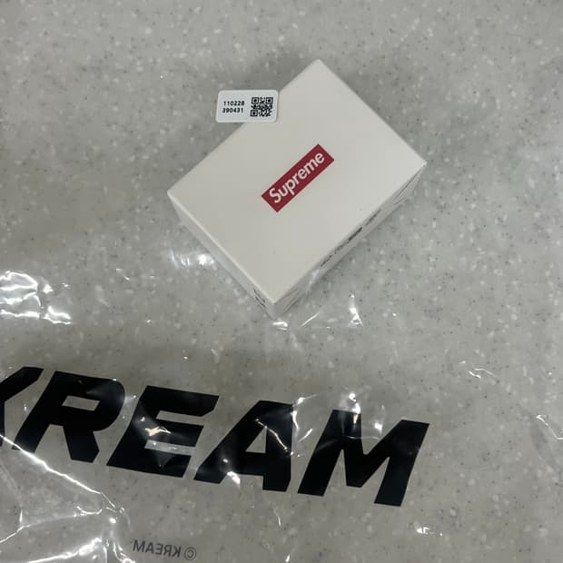 슈프림 디지털 미니 카메라 키체인