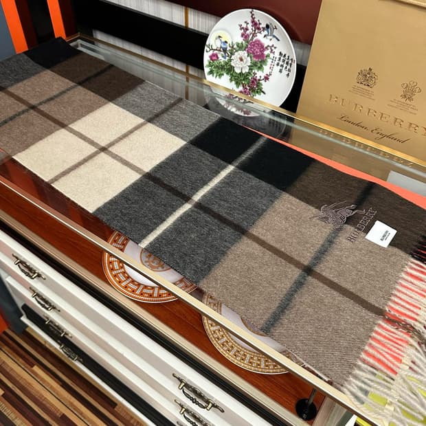 버버리숙녀 리버서블 스카프100% 램스울
