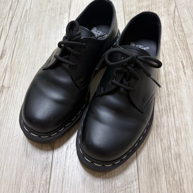 닥터마틴 1461 3홀 ws스무스 240