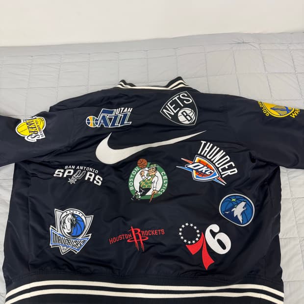 나이키nba 슈프림 콜라보 자켓