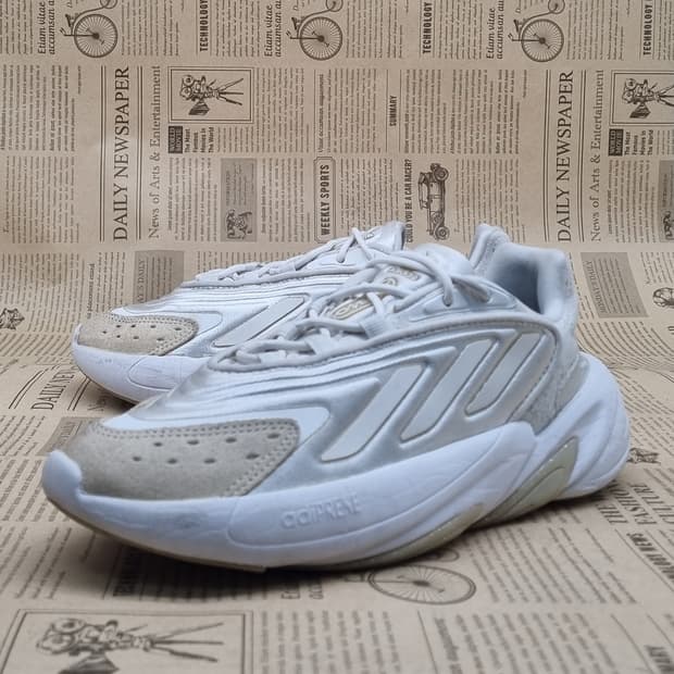 아디다스 오젤리아 여성운동화230