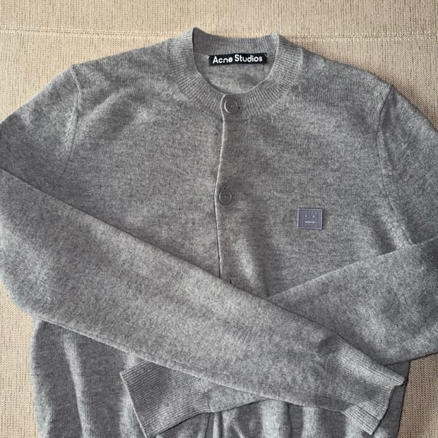 Acne Studios 가디건