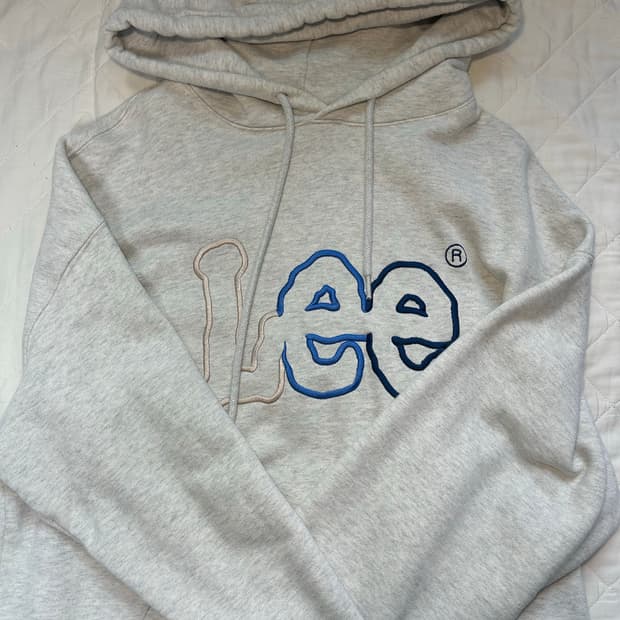 리 lee 한정판 후드티 팔아요