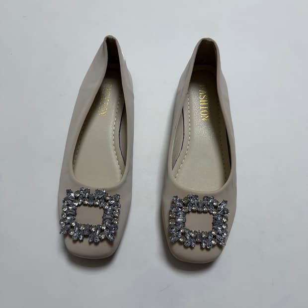 새상품 여자 큐빅 단화 245