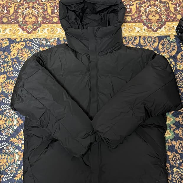 노드아카이브 패딩 점퍼 블랙