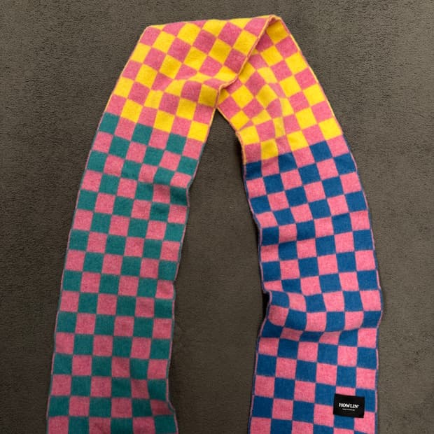 하울린 코스믹 체커 머플러 미시착 처분 