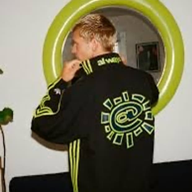 얼웨이즈 아디다스 트랙탑