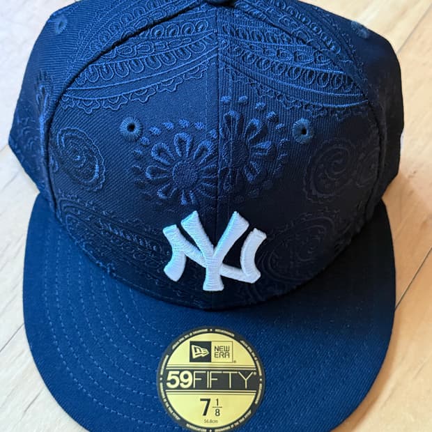 뉴에라 페이즐리 스냅백