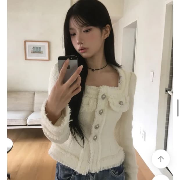 새상품)모디무드 라인 트위드 크롭 자켓 아이보리 (1사이즈)