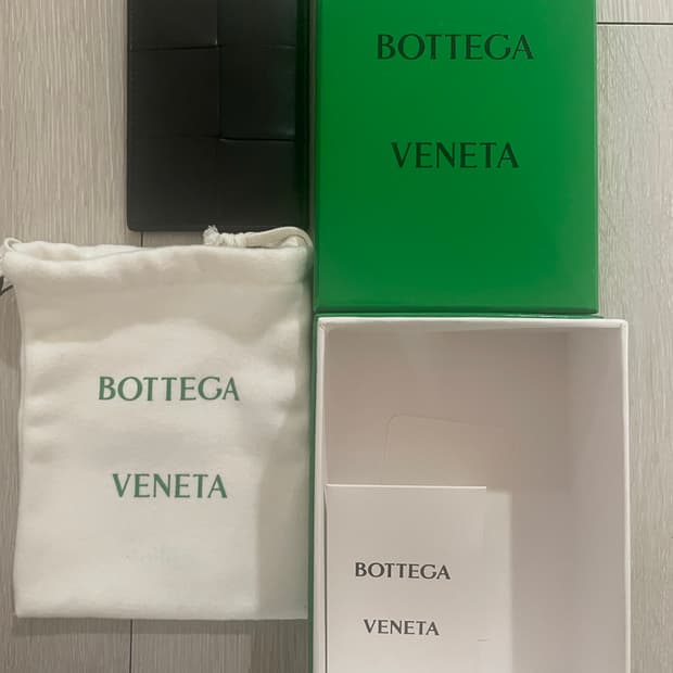 보태가 베네타 카드지갑 카프스킨 블랙