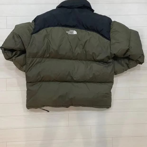 노스페이스 중앙 백로고 눕시 올리브 700 구형
