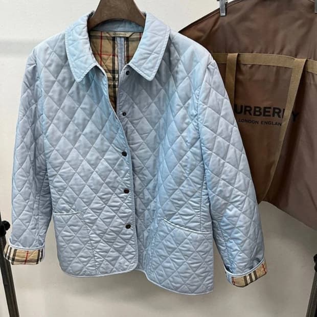 버버리 퀼팅 자켓