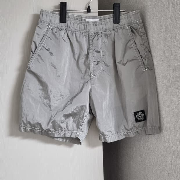 스톤아일랜드 나일론메탈 반바지