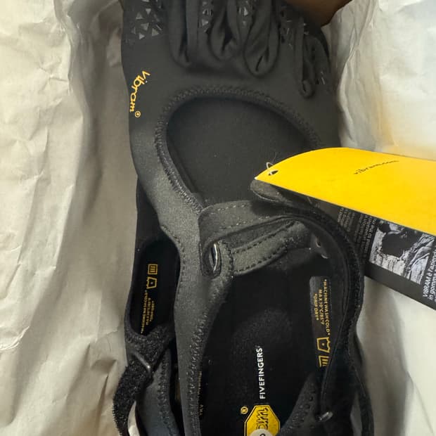 비브람 브이소울 발가락신발 블랙39 판매합니다