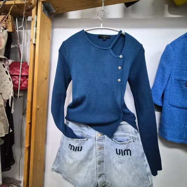 이로 언발 포인트 니트티