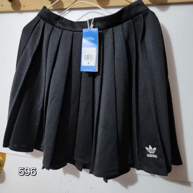 596 ) 새상품 아디다스 플리츠 스커트 골프 테니스 레깅스 힙커버