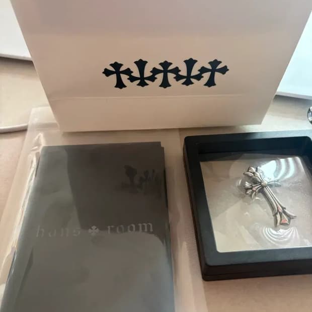 크롬하츠 더블크로스 펜던트