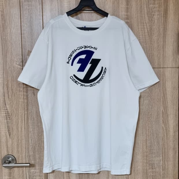 자라 X 아더에러 반팔 티셔츠