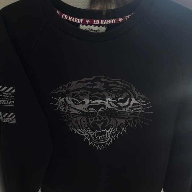 에드하드 맨투맨 블랙