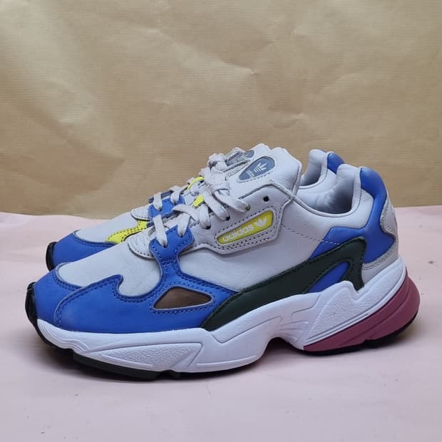 아디다스 팔콘 여성운동화225