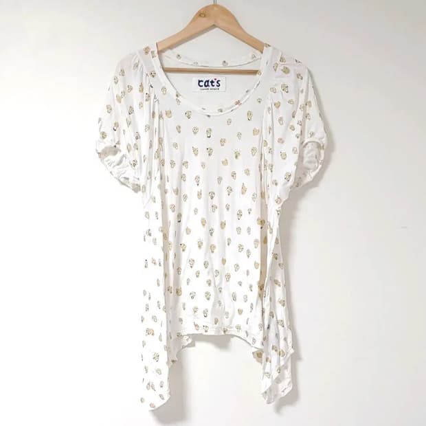 츠모리치사토 캣츠 퍼프 소매 언밸런스 튜닉 티셔츠