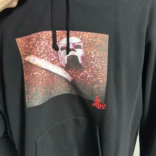 슈프림 MF DOOM 후디 s사이즈