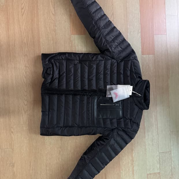 엑슬림 xlim ep 8경량 패딩 M (새상품)