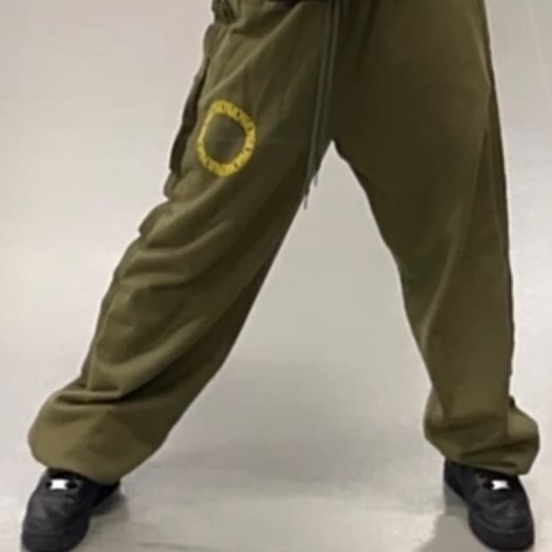 챱챱 트레이닝바지