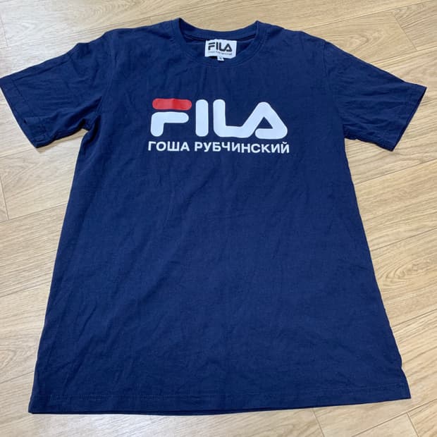 S-95)Fila 필라 x 고샤 루브친스키 반팔티