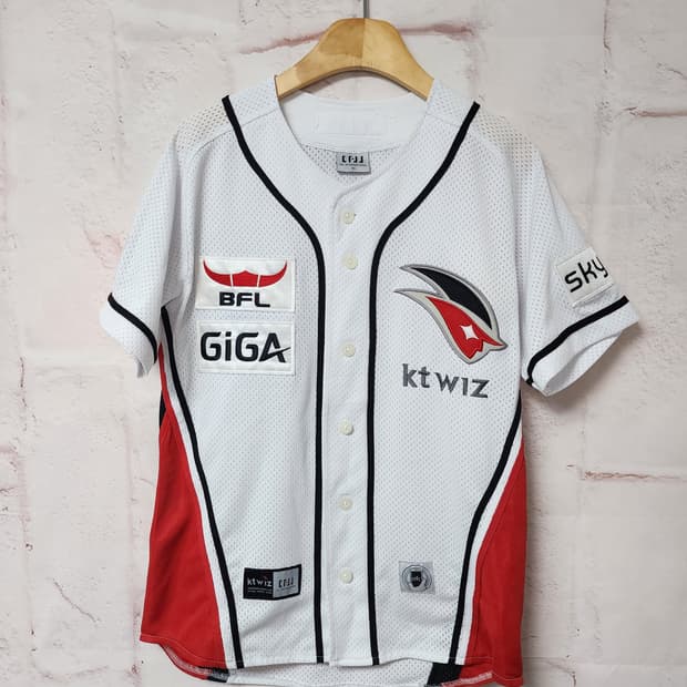 KT Wiz 흰색 야구 유니폼