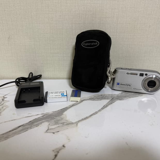 소니 사이버샷 DSC-P200 디지털카메라