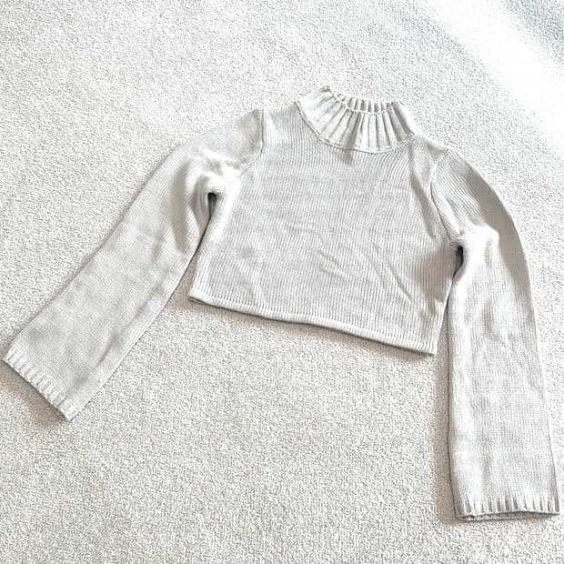 아이보리 하이넥 크롭 빈티지 니트