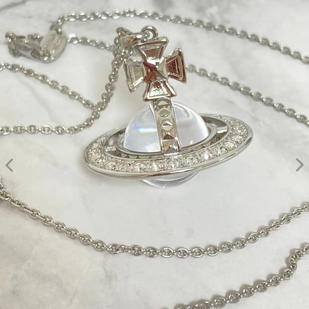 비비안 웨스트우드 아카이브 화이트 크리스탈 orb 팬던트 목걸이