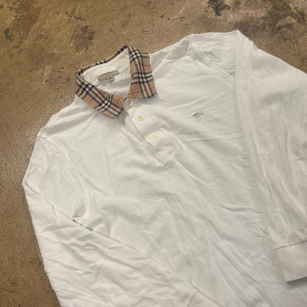 버버리 PK 체크 카라 화이트 긴팔 티